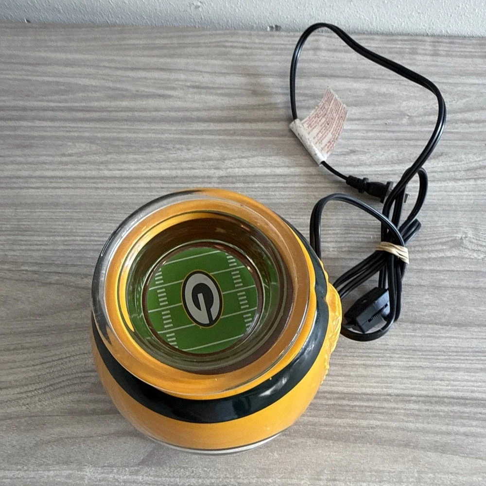 Green Bay Packers Scentsy Football NFL Wax Warmer Tested Working